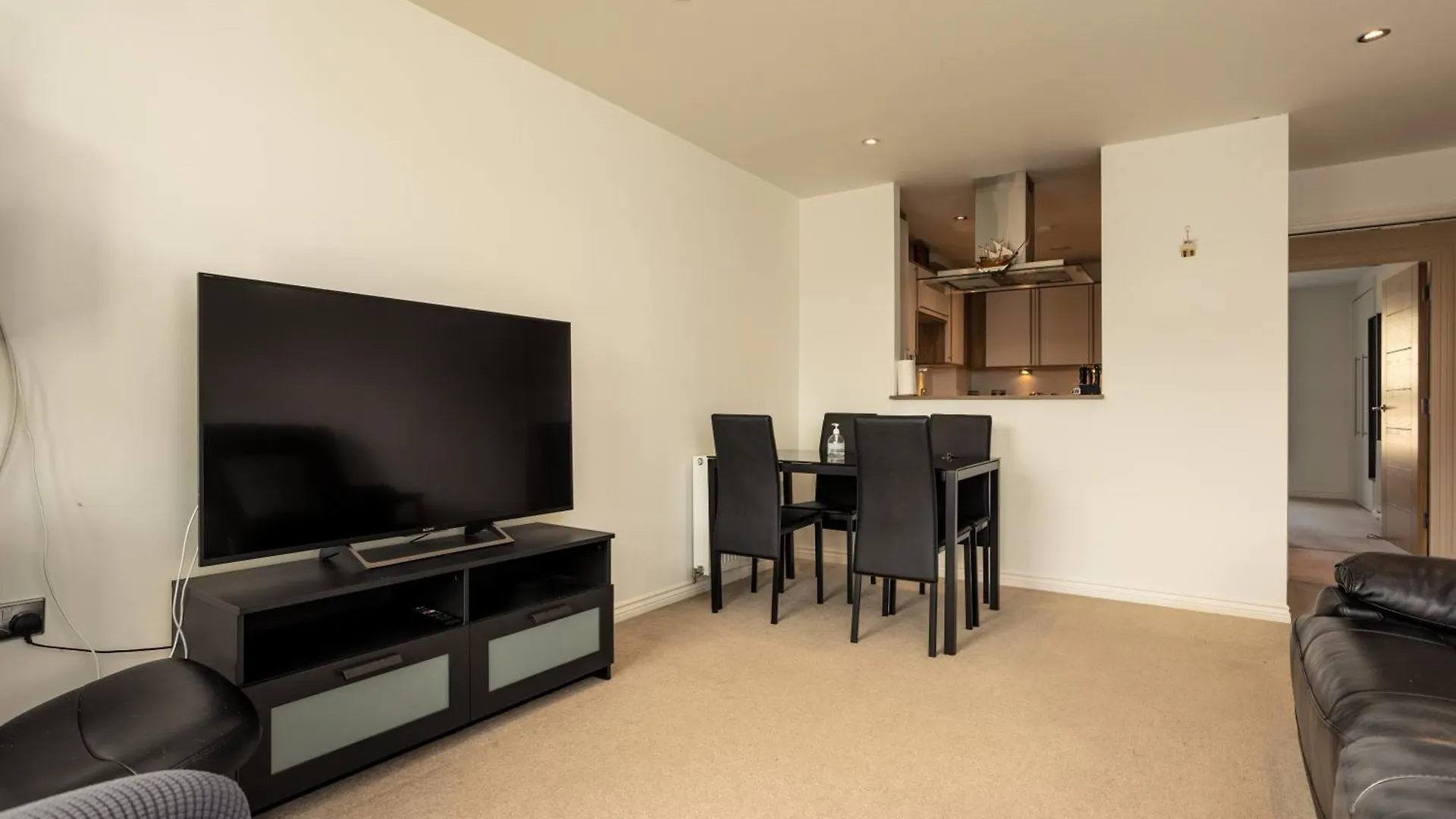 Comfy 2 Bedroom Apartment Near Edinburgh City Centre Verenigd Koninkrijk