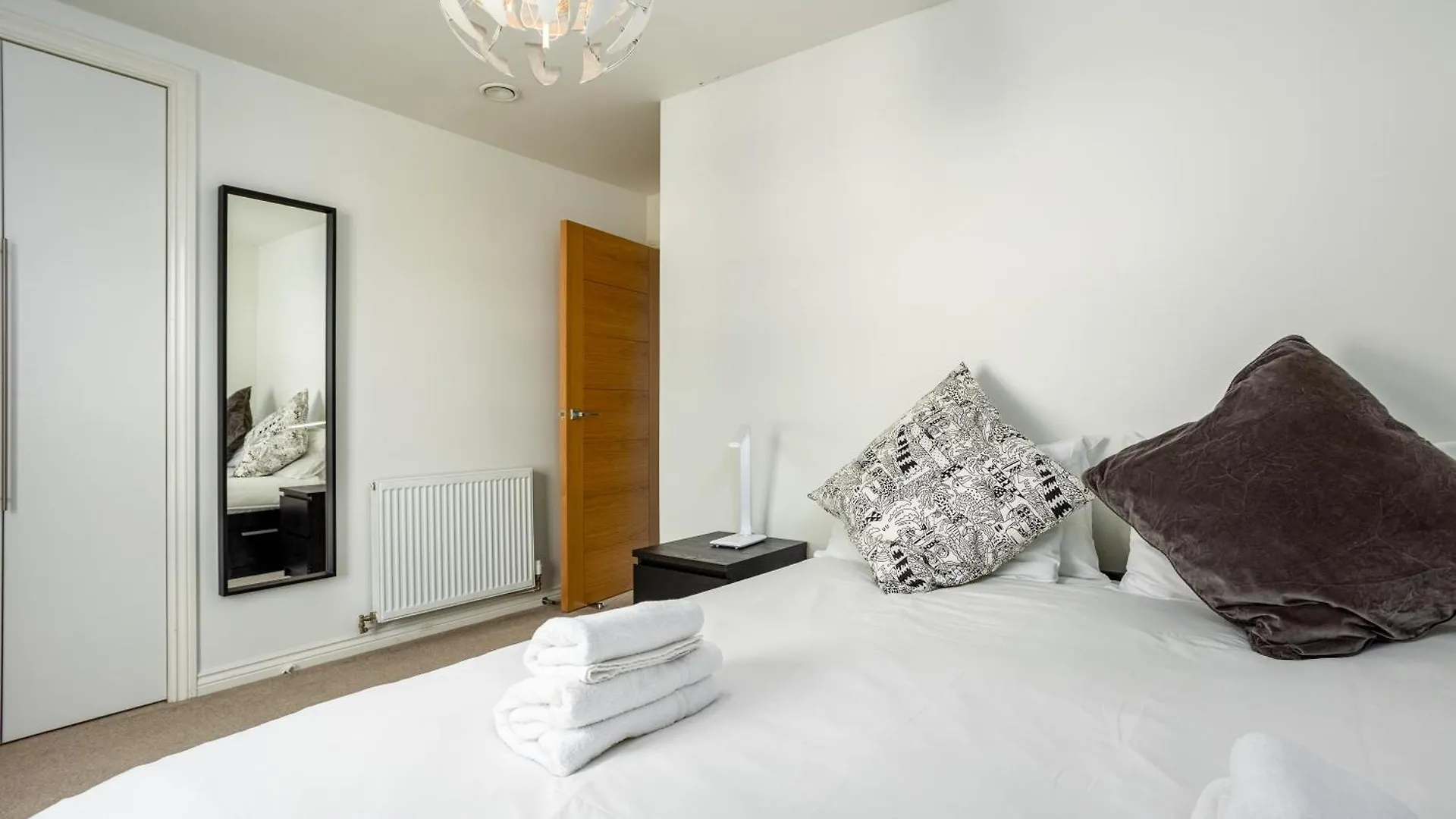 Comfy 2 Bedroom Apartment Near Edinburgh City Centre